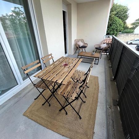Joli appt 45 m2 avec terrasse Lägenhet Lunel  Exteriör bild